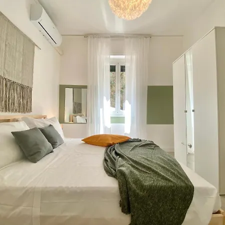 Casaviva - Lovely Trilo With Patio In Appartamento *