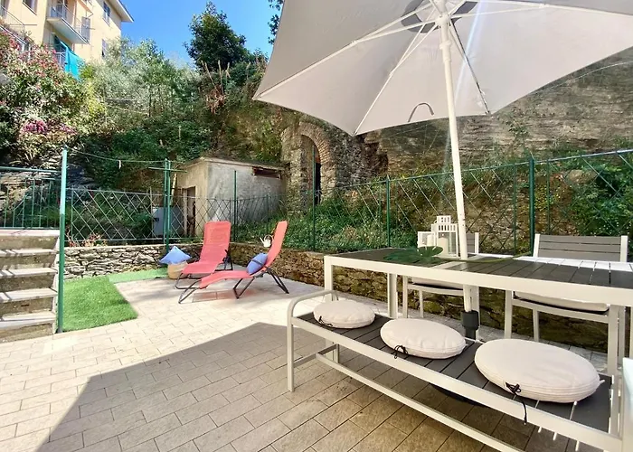 Casaviva - Lovely Trilo With Patio In Lejlighed