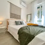 Apartment Casaviva - Lovely Trilo With Patio In Rapallo